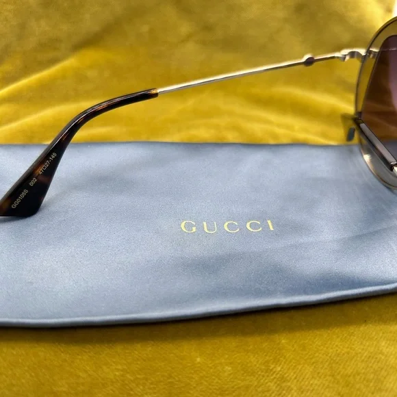 Gucci Gold Round Sunglasses - Picture 5 of 6